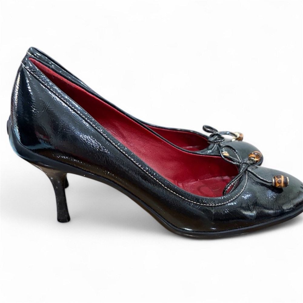 Gucci Black Heels with Red Lining